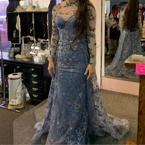 Smoke Blue gown - Picture 4 of 4